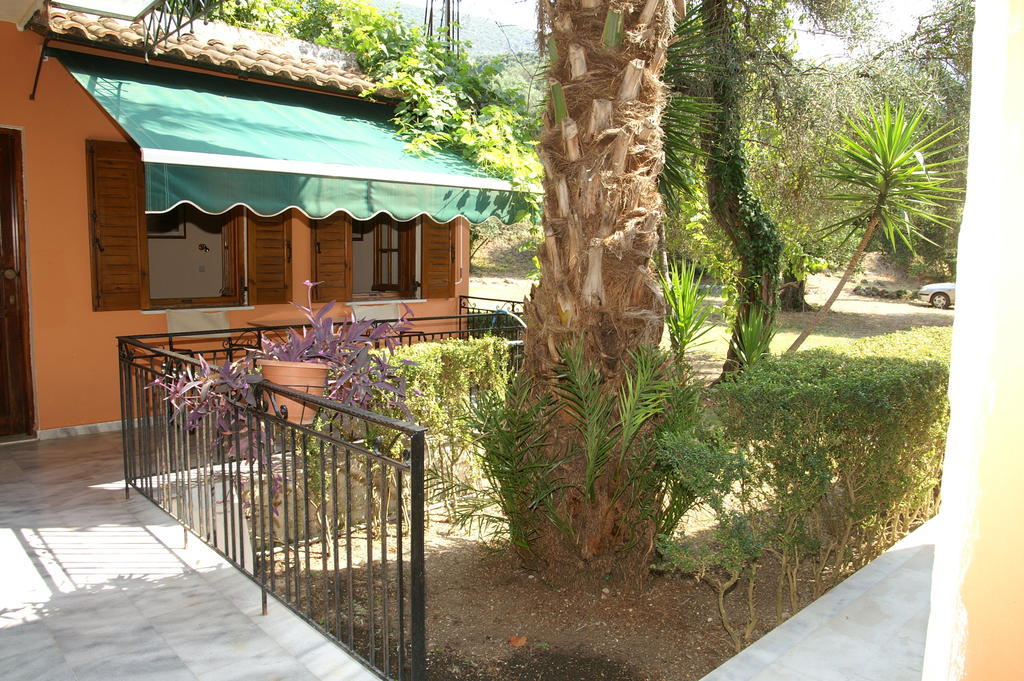 Milos Studios Parga Luaran gambar